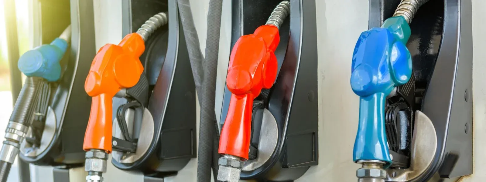 benzínová pumpa a elektromobilita